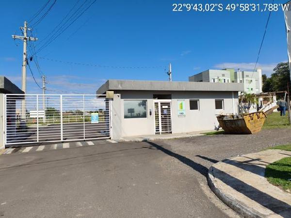 Apartamento, 62,45 m2 de área total, 51,7 m2 de ár