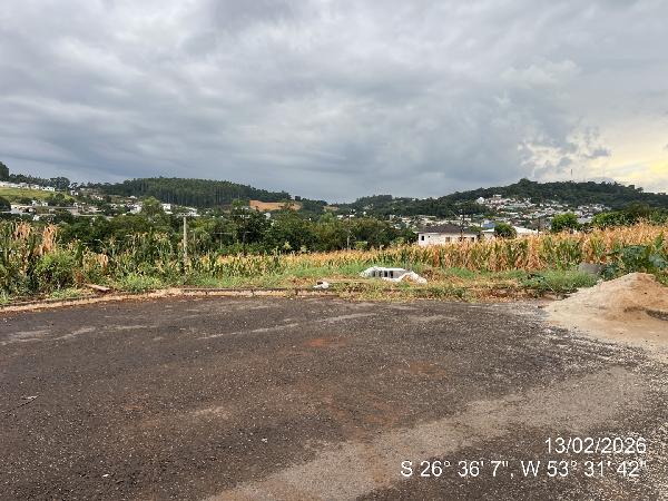 TERRENO, 310,9M2
DE ÁREA DO
TERRENO. IPTU:
2012600, localizado em São Miguel Do Oeste - SC
