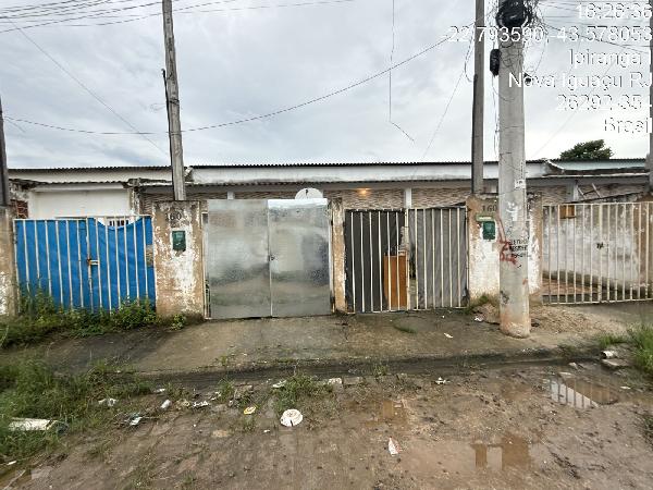 Casa, 32,78 m2 de área total, 50,66 m2 de área pri