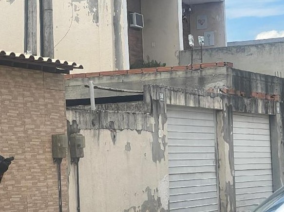 Casa, 73,92 m2 de área privativa, 163,97m2 de área