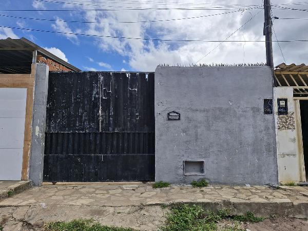CASA, 65,46 M2 DE
ÁREA TOTAL, 65,46 M2
DE ÁREA PRI, localizado em Santa Rita - PB