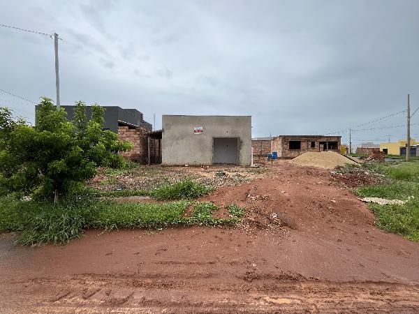 CASA, 49,43 M2 DE ÁREA TOTAL,
49,43 M2 DE ÁREA PRI, localizado em Uberaba - MG