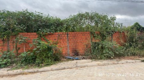 Terreno, 360m2 de área do terreno. iptu: 010609200