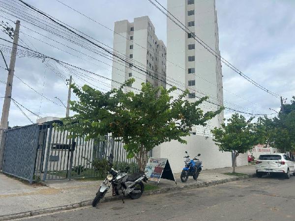 Apartamento, 77,08 m2 de área total, 38,7 m2 de ár