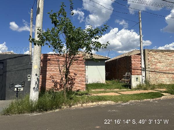 Casa, 45,47 m2 de área total, 45,47 m2 de área pri, localizado em Bauru - SP