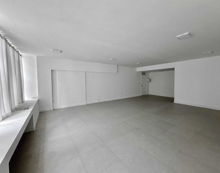 Sala 402, 69,55m², Florianópolis/SC, localizado em Florianópolis - SC