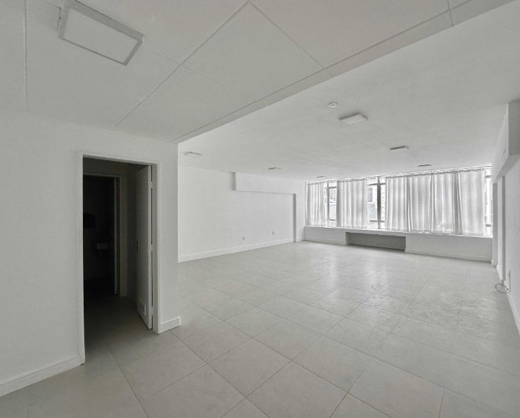 Sala 402, 69,55m², Florianópolis/SC, localizado em Florianópolis - SC