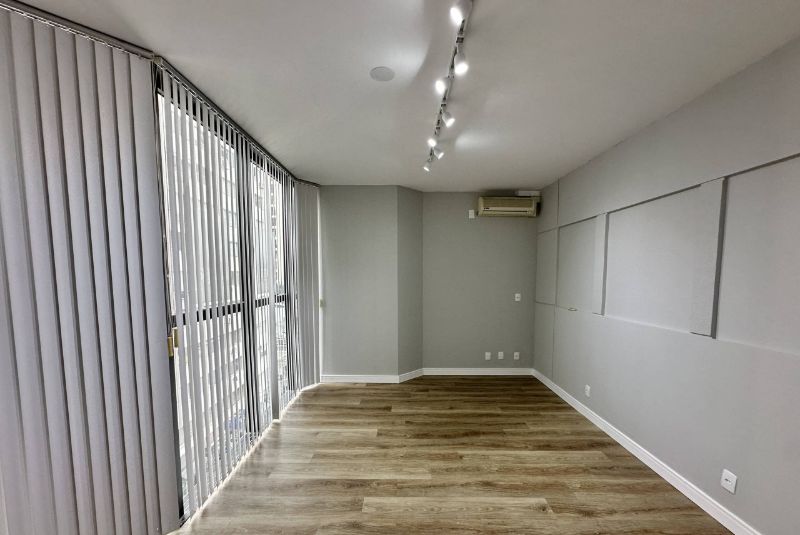Sala 506, 62,77m², Florianópolis/SC, localizado em Florianópolis - SC