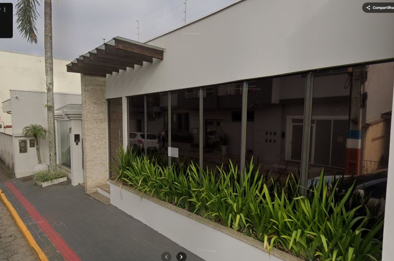 Casa c/ 215,13 m2, centro de Navegantes / SC, localizado em Navegantes - SC
