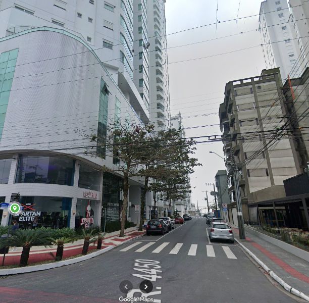 Apto. 1001 Ed Summer Breeze - Baln. Camboriú, localizado em Balneário Camboriú - SC, bairro Centro