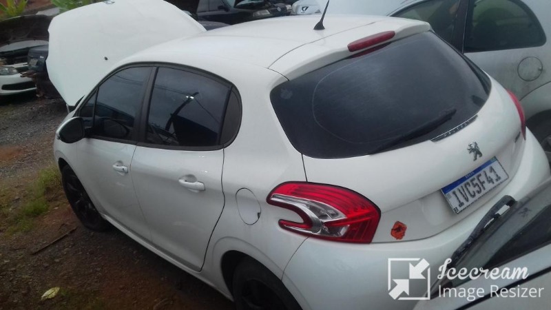 AUTOMÓVEL PEUGEOT/208 ACTIVE Ano: 2013/2014
