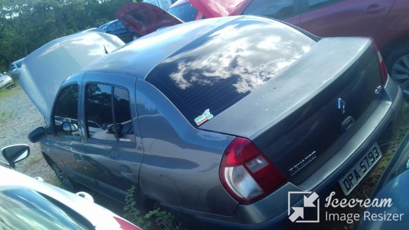 AUTOMÓVEL RENAULT/CLIO EXP 10 16VS Ano: 2004/2005