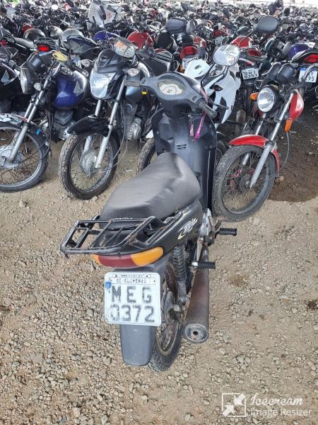 MOTONETA HONDA/C100 BIZ Ano: 2004/2004