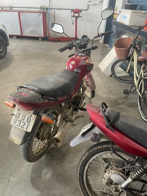 MOTOCICLETA HONDA/CG 125 TITAN KS Ano: 2001/2001