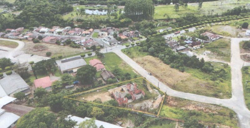 LOTE URBANO COM ÁREA DE 2.555,70M², LOTE Nº 04, localizado em Presidente Getúlio - SC