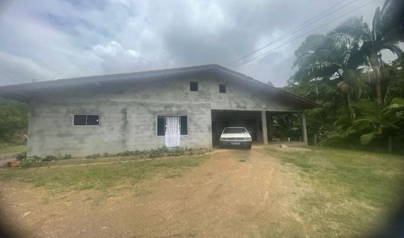 TERRENO RURAL COM ÁREA DE 2.485,12M2, localizado em Lontras - SC
