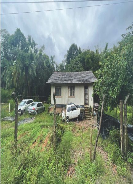 Imagem do imóvel TERRENO COM ÁREA DE 642,74m2