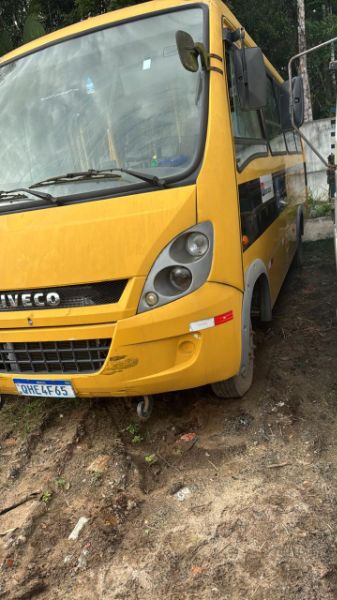 MICRO-ÔNIBUS IVECO CITY, ANO 2013, MODELO 2014