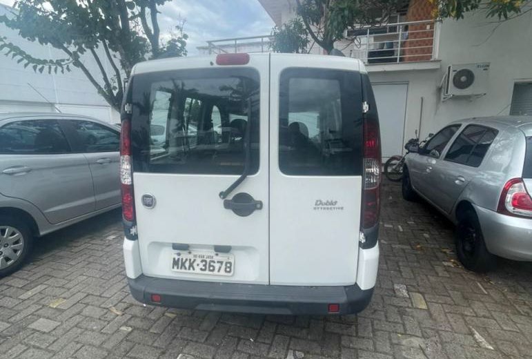 Veículo Fiat Doblo Fiat Doblò Attractiv 1.4 2012 2013 em leilão