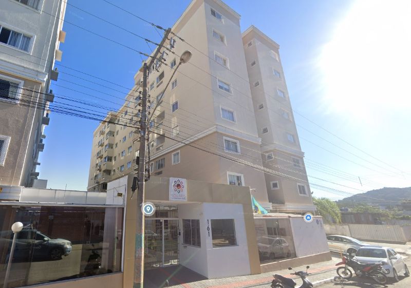 01 APARTAMENTO NO CONDOMÍNIO CLUBE SOLARIS, Aparta