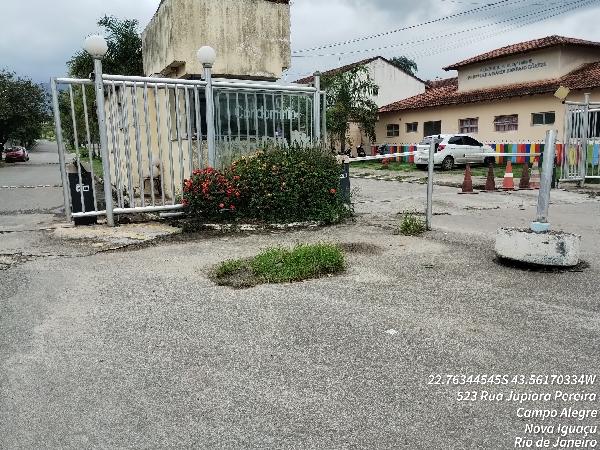 Casa, 54,92 m2 de área privativa, 0,01m2 de área.