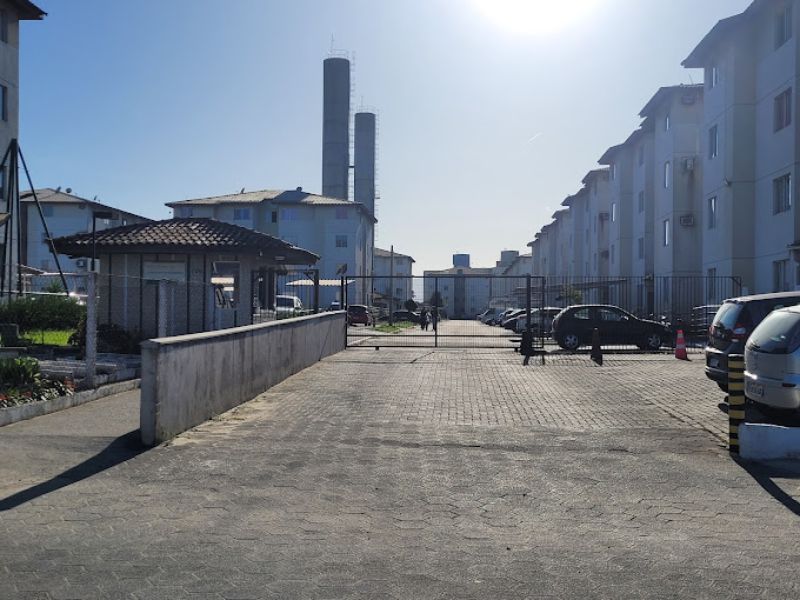 01 APARTAMENTO NO RESIDENCIAL IRMÃ MARIA DA GRAÇA, localizado em Joinville - SC