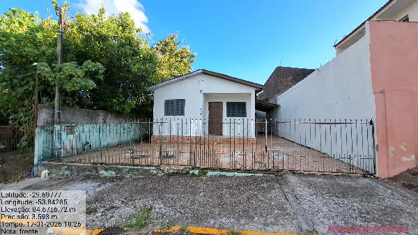 Casa, 121 m2 de área total, 121 m2 de área privati, localizado em Santa Maria - RS, bairro Vila Carmelo