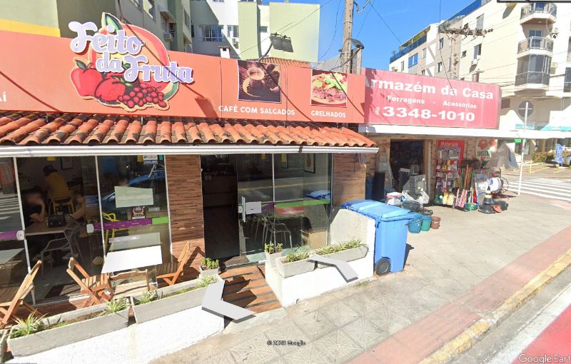 Imóvel comercial de esquina - coqueiros.