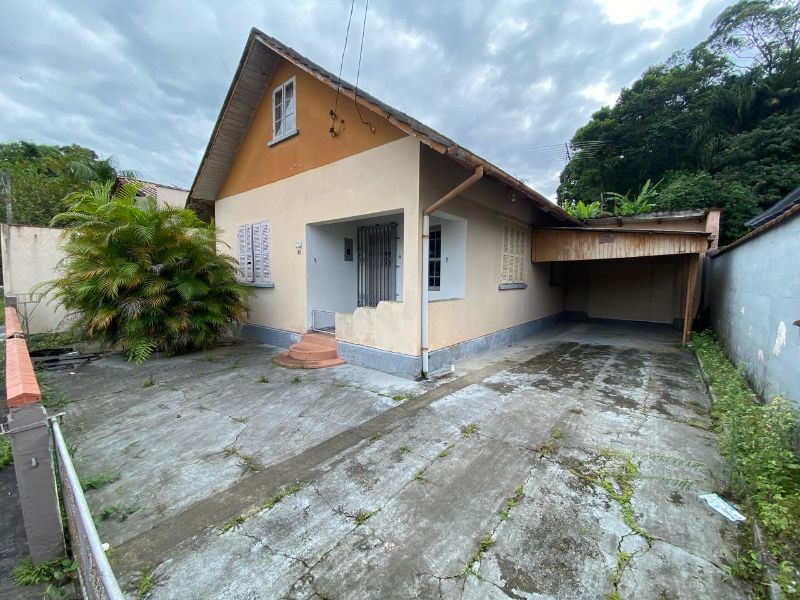 Casa em Joinville, localizado em Joinville - SC