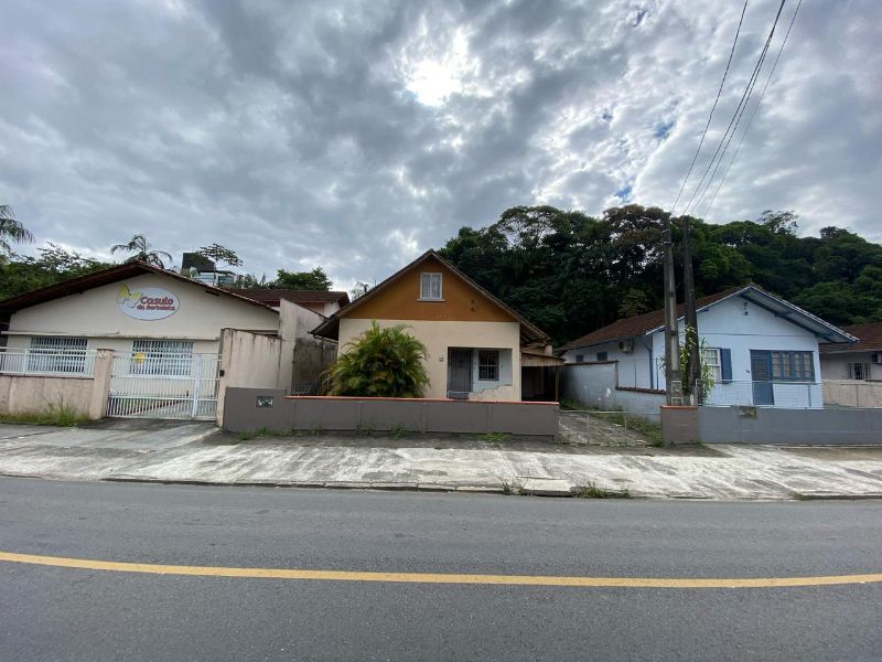 Casa em Joinville, localizado em Joinville - SC