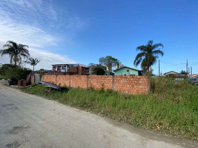 Terreno 300m² de Esquina - Jardim Caravela, localizado em Barra Velha - SC