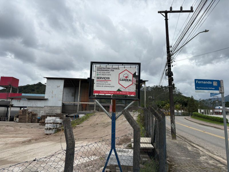 Terreno com Galpão, localizado em Brusque - SC