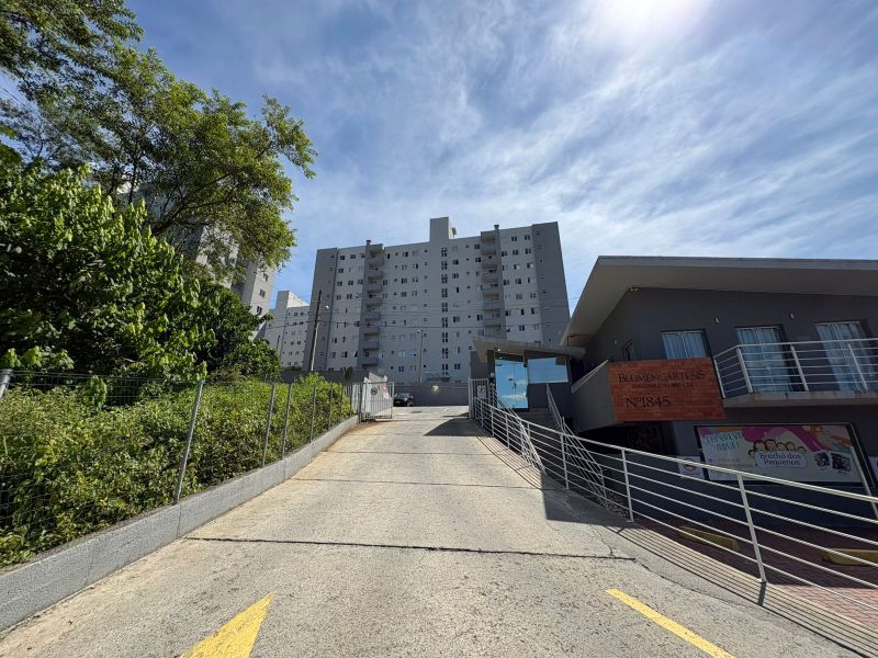 Apartamento - Cond. Blumengartens, localizado em Blumenau - SC, bairro Passo Manso
