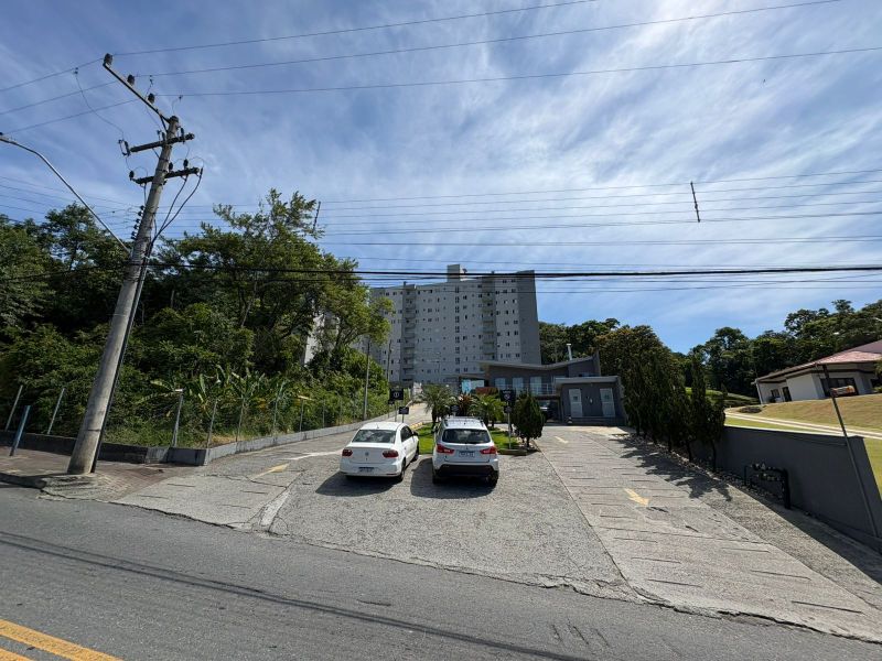 Apartamento Cond. Res. Blumengartens, localizado em Blumenau - SC