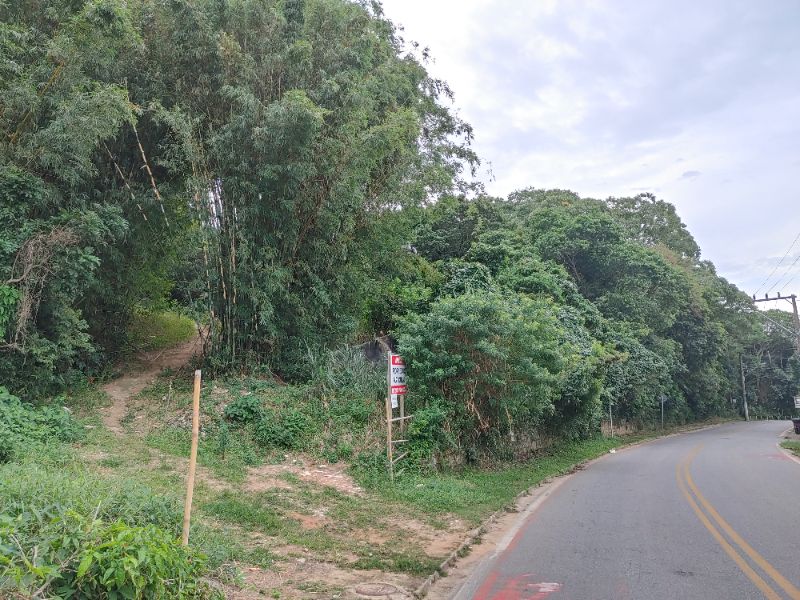 Terreno Ponta das Canas, localizado em Florianópolis - SC