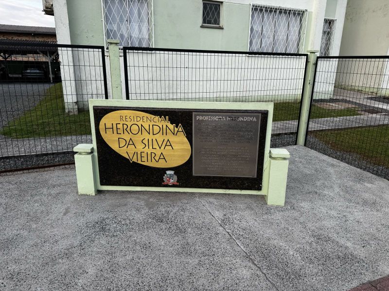 Apartamento - Prof. Herondina Silva Vieira, localizado em Joinville - SC