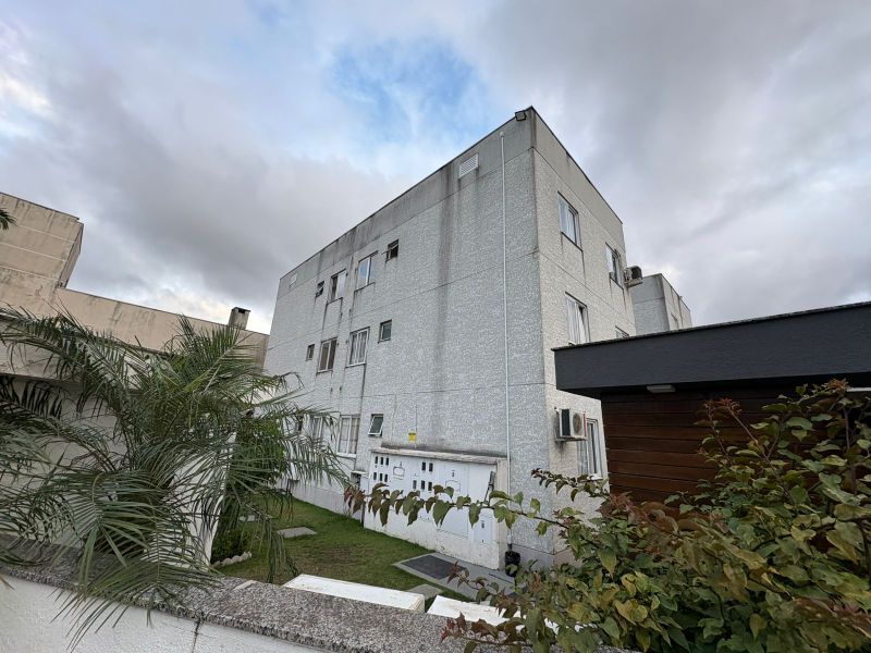 Cond. Residencial Porto Seguro Village, localizado em Camboriú - SC, bairro Rio Pequeno