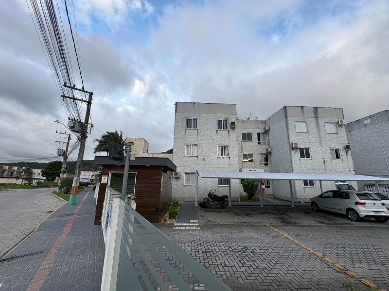 Cond. Residencial Porto Seguro Village, localizado em Camboriú - SC, bairro Rio Pequeno