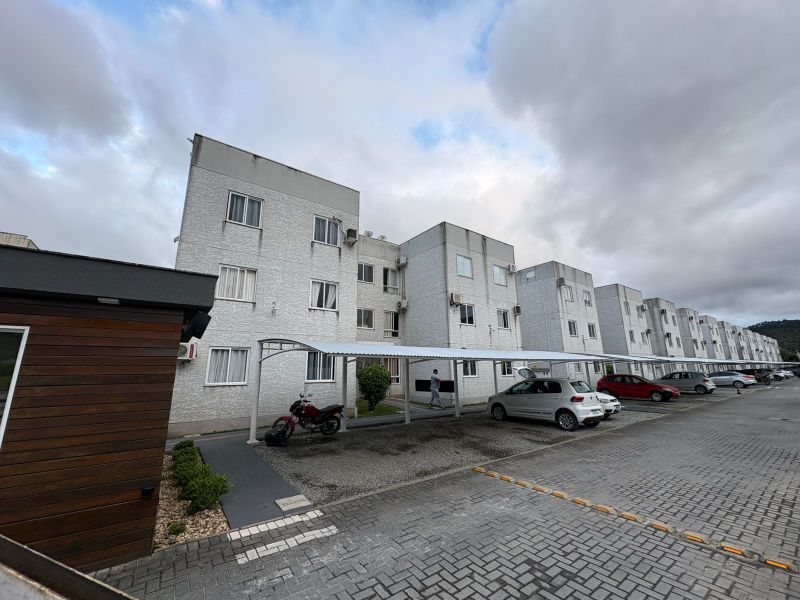 Cond. Residencial Porto Seguro Village, localizado em Camboriú - SC, bairro Rio Pequeno