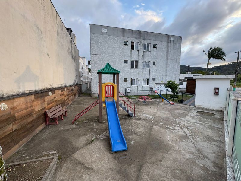 Cond. Residencial Porto Seguro Village, localizado em Camboriú - SC, bairro Rio Pequeno