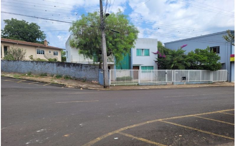 Casa de Esquina, localizado em Caçador - SC, bairro Sorgatto