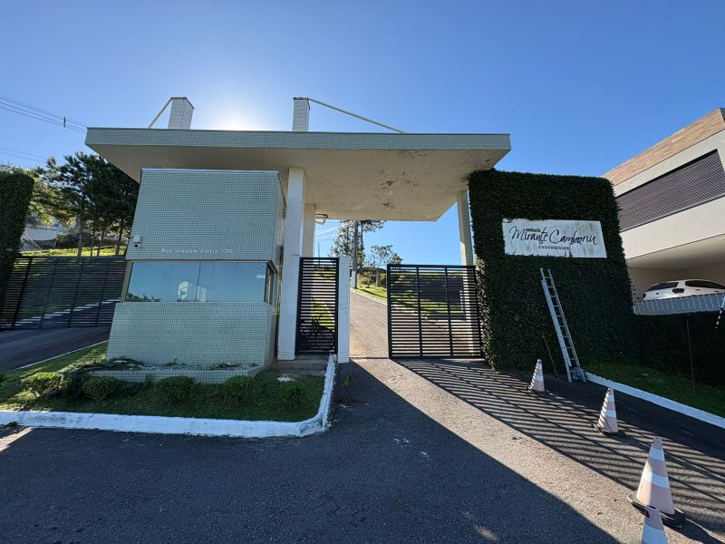 Terreno - Cond. Residencial Mirante Camboriú, localizado em Camboriú - SC, bairro Centro