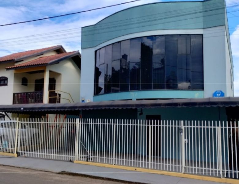 Imóvel Comercial e Casa Residencial, localizado em Caçador - SC, bairro Bom Jesus