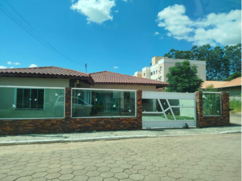 Imóvel Matricula nº 4.179, com área de 421,90m²
