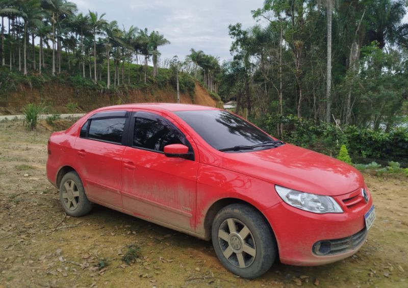 Veículo VW - VolksWagen Voyage automóvel VW Voyage 1.0 2012 em leilão