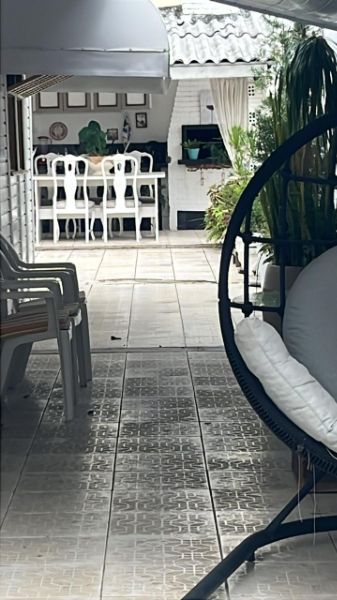 VENDA DIRETA:TERRENO 300m², EDIFICADO,CANASVIEIRAS, localizado em Florianópolis - SC, bairro Canasvieiras