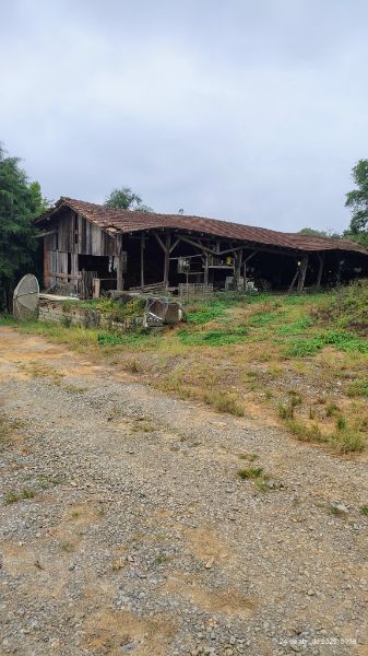 2ª PRAÇA:TERRENO URBANO ÁREA 1.510,50M² EDIFICADO, localizado em Rio Do Oeste - SC, bairro Jardim das Hortências