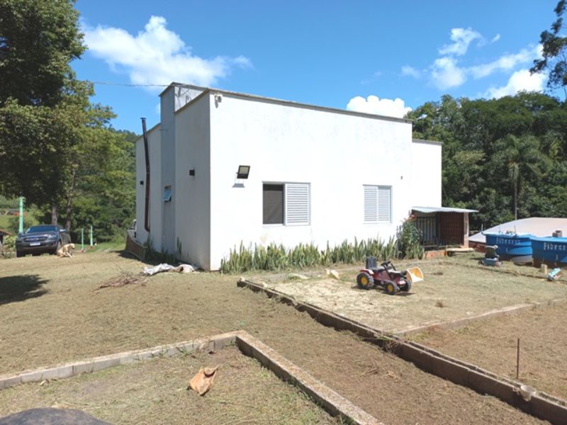 Sítio em Três Barras com 5.400m², localizado em Concórdia - SC