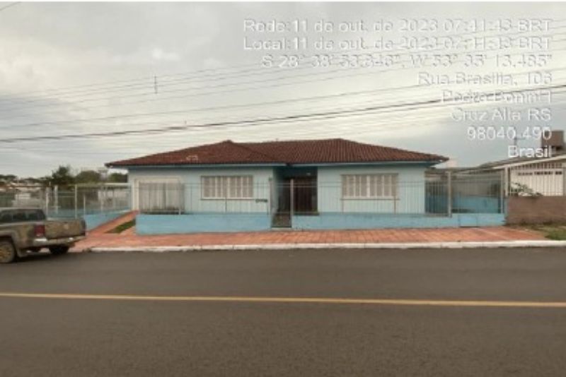 Terreno com casa em Cruz Alta/RS, localizado em Cruz Alta - RS