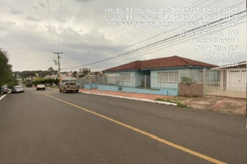 Terreno com casa em Cruz Alta/RS, localizado em Cruz Alta - RS
